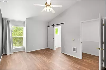 8165 NE Wilkins St, Hillsboro, OR 97006 - Photo 16