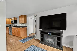 269 S 69th Pl, Springfield, OR 97478 - Photo 14