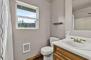 269 S 69th Pl, Springfield, OR 97478 - Photo 18