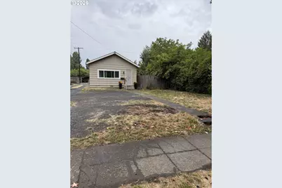 736 5th St, Springfield, OR 97477 - Photo 1