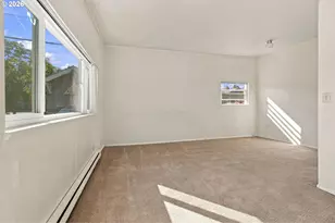 736 5th St, Springfield, OR 97477 - Photo 4