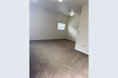 736 5th St, Springfield, OR 97477 - Photo 2