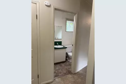 736 5th St, Springfield, OR 97477 - Photo 14