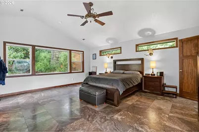 1517 SW Highland Pkwy, Portland, OR 97221 - Photo 24
