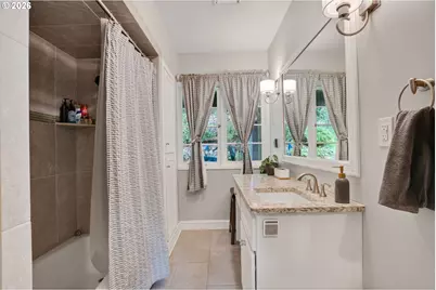 1517 SW Highland Pkwy, Portland, OR 97221 - Photo 20