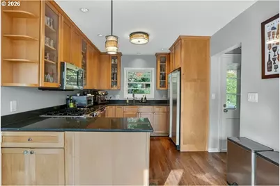 1517 SW Highland Pkwy, Portland, OR 97221 - Photo 10