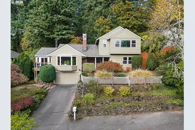 1517 SW Highland Pkwy, Portland, OR 97221 - Photo 1