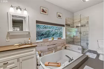 1517 SW Highland Pkwy, Portland, OR 97221 - Photo 16