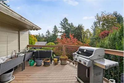 1517 SW Highland Pkwy, Portland, OR 97221 - Photo 12