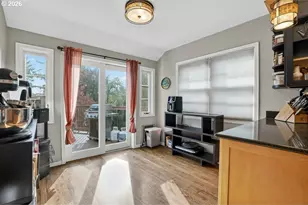 1517 SW Highland Pkwy, Portland, OR 97221 - Photo 12