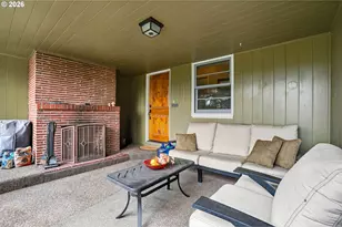 1517 SW Highland Pkwy, Portland, OR 97221 - Photo 2