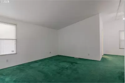 3396 Lake Vanessa Cir NW, Salem, OR 97304 - Photo 12