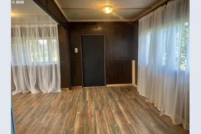 1549 Old Town Loop Rd, Oakland, OR 97462 - Photo 12