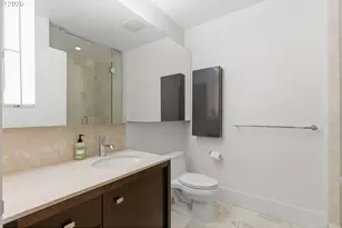 1001 NW Lovejoy St, Portland, OR 97209 - Photo 36