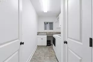 2863 Olympic St, Woodburn, OR 97071 - Photo 28