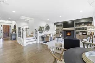 2863 Olympic St, Woodburn, OR 97071 - Photo 8