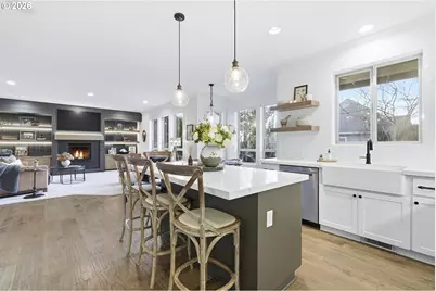 2863 Olympic St, Woodburn, OR 97071 - Photo 2