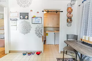 9023 SE Ankeny St, Portland, OR 97216 - Photo 10