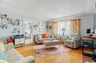 9023 SE Ankeny St, Portland, OR 97216 - Photo 4