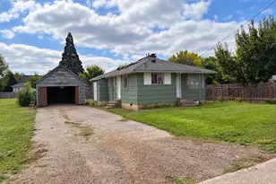 2812 19th Ave, Forest Grove, OR 97116 - Photo 2