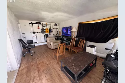 2812 19th Ave, Forest Grove, OR 97116 - Photo 4