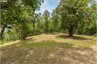 322 Monta Vista Ln, Roseburg, OR 97471 - Photo 16