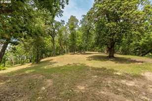 322 Monta Vista Ln, Roseburg, OR 97471 - Photo 16