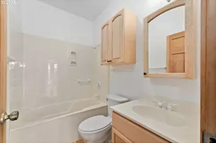 322 Monta Vista Ln, Roseburg, OR 97471 - Photo 38