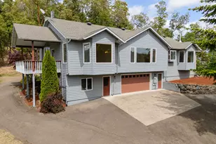 322 Monta Vista Ln, Roseburg, OR 97471 - Photo 6