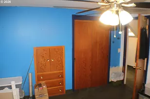 212 Park St, Riddle, OR 97469 - Photo 22