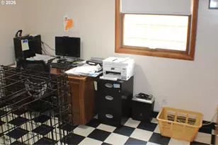 212 Park St, Riddle, OR 97469 - Photo 26