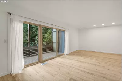 3046 SW Florida Ct #B, Portland, OR 97219 - Photo 8