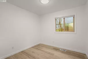 3046 SW Florida Ct, Portland, OR 97219 - Photo 18