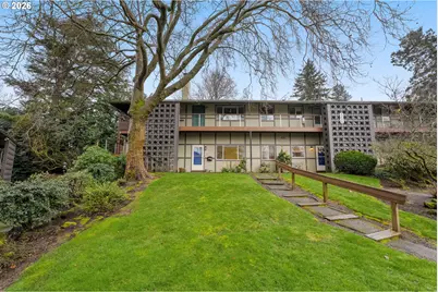 3046 SW Florida Ct #B, Portland, OR 97219 - Photo 1