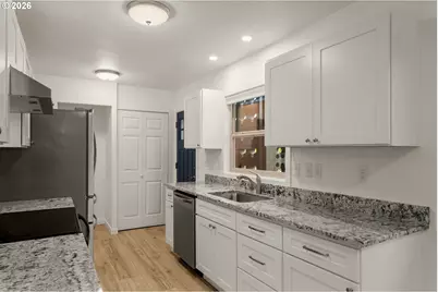 3046 SW Florida Ct #B, Portland, OR 97219 - Photo 14