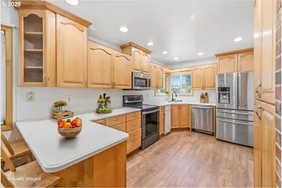 7910 N McKenna Ave, Portland, OR 97203 - Photo 10