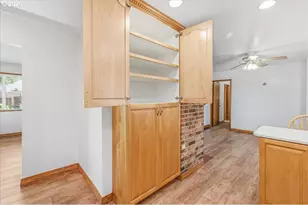 7910 N McKenna Ave, Portland, OR 97203 - Photo 12