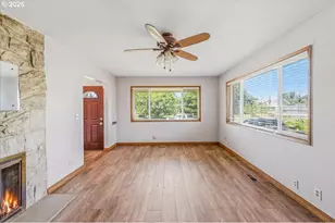 7910 N McKenna Ave, Portland, OR 97203 - Photo 6