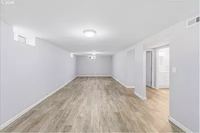 7910 N McKenna Ave, Portland, OR 97203 - Photo 22