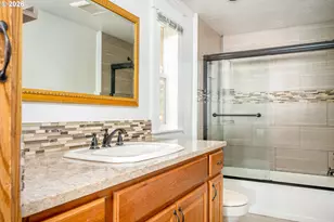 863 SW Liberty Bell Dr, Beaverton, OR 97006 - Photo 20