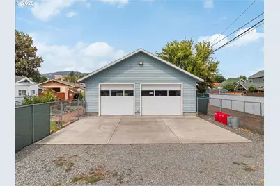 701 Z Ave, La Grande, OR 97850 - Photo 6