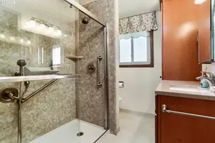 16615 NE Halsey St, Portland, OR 97230 - Photo 18