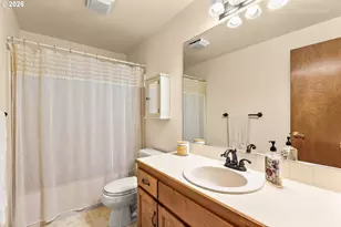 12515 SW Peachvale St, Portland, OR 97224 - Photo 24