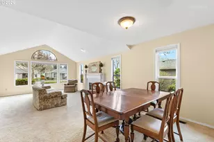 12515 SW Peachvale St, Portland, OR 97224 - Photo 8