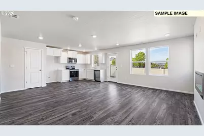 6315 NE 51st Loop, Vancouver, WA 98661 - Photo 2