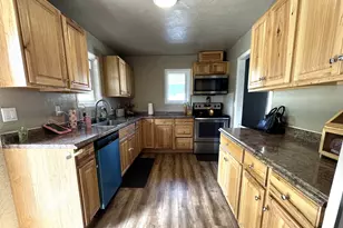 1135 Monmouth St, Independence, OR 97351 - Photo 16