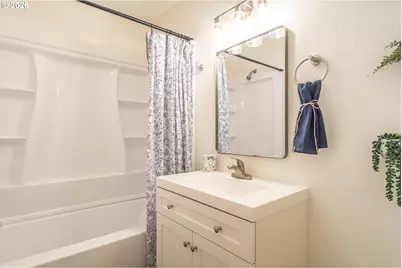 54 NW Rose St, Winston, OR 97496 - Photo 22