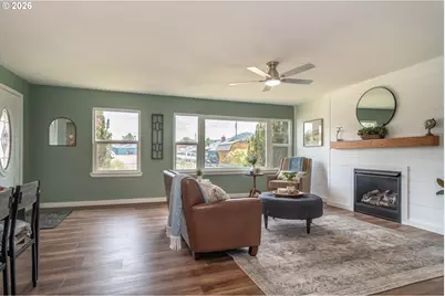 54 NW Rose St, Winston, OR 97496 - Photo 8