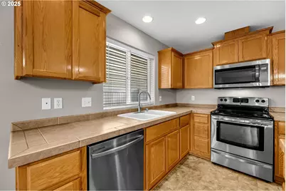 2210 NW 7th St, Battle Ground, WA 98604 - Photo 12