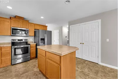 2210 NW 7th St, Battle Ground, WA 98604 - Photo 10
